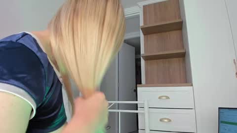 sophie online show from March 10, 2026, 6:13 pm