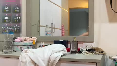 AmelleJace online show from May 7, 2026, 1:27 pm