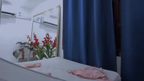 kitty_and_masterboy online show from November 25, 2025, 2:33 am