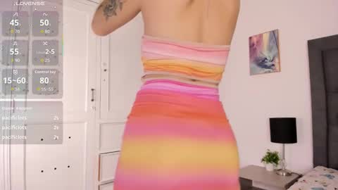 kitty_angell_ online show from October 24, 2025, 8:05 pm