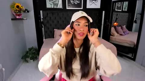 Kitty online show from September 25, 2025, 10:52 am