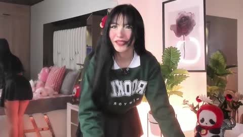 kitty online show from February 4, 2026, 11:42 pm