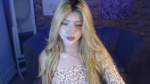 Snapshot of kitty_fox_b chatting on December 23, 2024, 12:52 pm kitty_fox_b online show from December 23, 2024, 12:52 pm