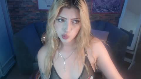 Snapshot of kitty_fox_b chatting on January 21, 2025, 3:54 pm kitty_fox_b online show from January 21, 2025, 3:54 pm