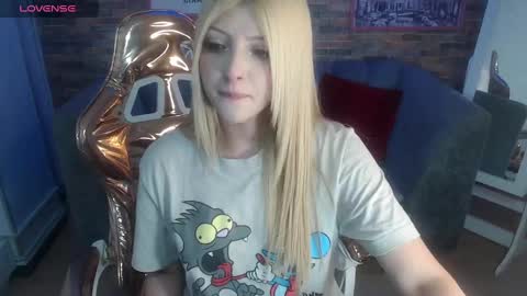 Snapshot of kitty_fox_b chatting on February 24, 2025, 10:58 pm kitty_fox_b online show from February 24, 2025, 10:58 pm