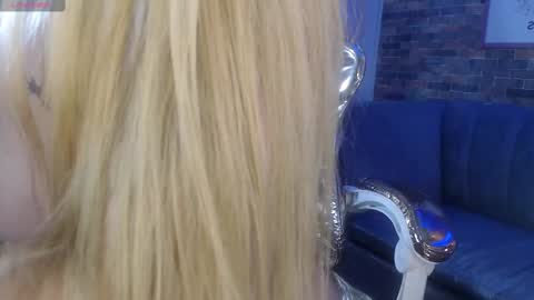 Snapshot of kitty_fox_b chatting on March 8, 2025, 3:45 pm kitty_fox_b online show from March 8, 2025, 3:45 pm
