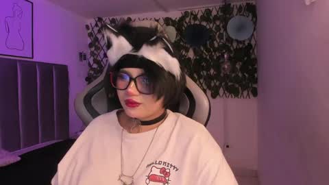 Camila online show from April 11, 2026, 7:45 am