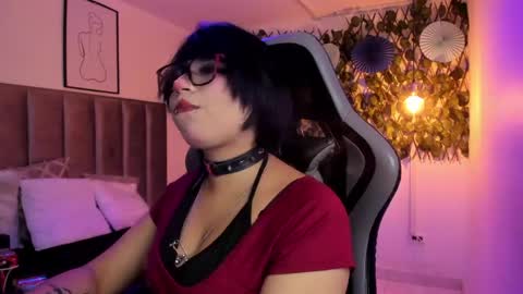 Snapshot of kitty_gang chatting on April 28, 2026, 2:27 am Camila online show from April 28, 2026, 2:27 am