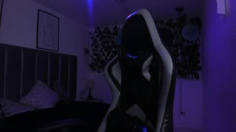 Snapshot of kitty_gang chatting on May 8, 2026, 1:44 am Camila online show from May 8, 2026, 1:44 am