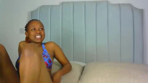 Snapshot of kitty_kitty_kat chatting on December 16, 2025, 6:51 am kitty online show from December 16, 2025, 6:51 am