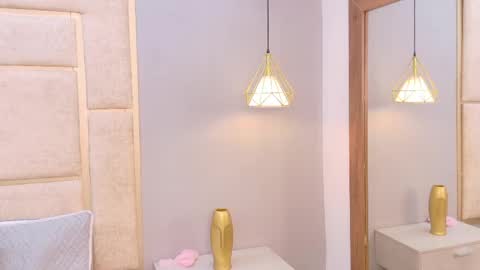 Snapshot of kitty_model chatting on May 20, 2026, 1:39 pm kitty_model online show from May 20, 2026, 1:39 pm