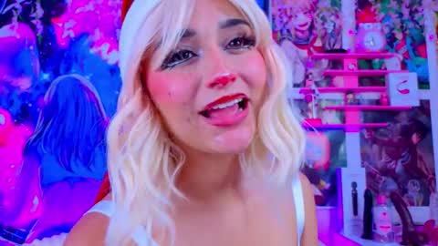 Nicol Gomez online show from December 19, 2025, 6:48 pm