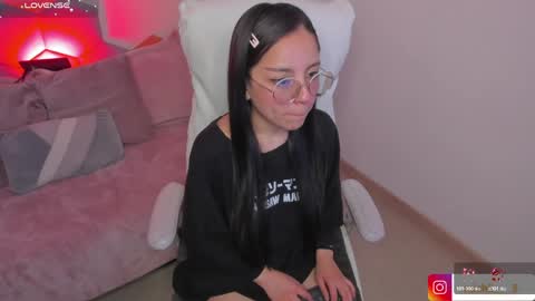 Snapshot of kitty_patitas_suavess chatting on April 28, 2026, 2:38 am Kitty online show from April 28, 2026, 2:38 am