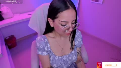 Snapshot of kitty_patitas_suavess chatting on June 4, 2026, 2:39 am Kitty online show from June 4, 2026, 2:39 am
