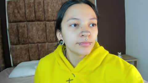 Kitty Rave online show from September 19, 2025, 12:06 pm