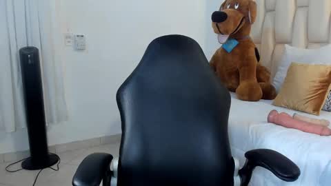 Snapshot of kitty_rrose chatting on February 18, 2026, 11:50 am Kitty Rose online show from February 18, 2026, 11:50 am