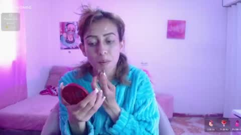 Snapshot of kitty_seducction chatting on July 1, 2026, 8:19 pm Aleja online show from July 1, 2026, 8:19 pm