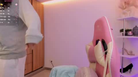 Snapshot of kittyfeet2 chatting on June 10, 2026, 1:50 am kitty online show from June 10, 2026, 1:50 am