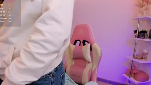 Snapshot of kittyfeet2 chatting on July 27, 2026, 9:33 pm kitty online show from July 27, 2026, 9:33 pm