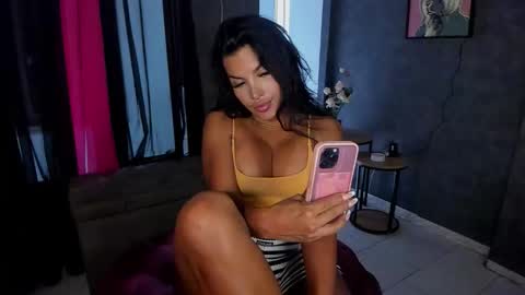 Sari bell online show from September 15, 2025, 2:17 pm