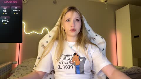 Snapshot of kittyloffe chatting on February 25, 2026, 3:05 am Monika online show from February 25, 2026, 3:05 am