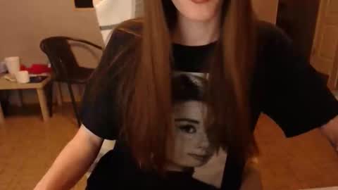 KittyloveMoon online show from April 22, 2026, 7:48 pm