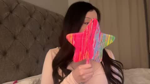 mia online show from December 21, 2024, 7:45 am