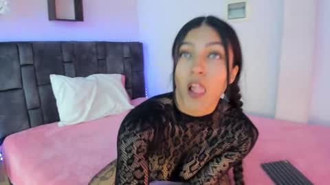 kitty  online show from January 14, 2026, 2:23 pm