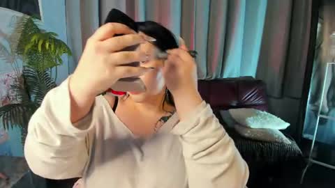 Kitty online show from June 8, 2026, 5:08 am