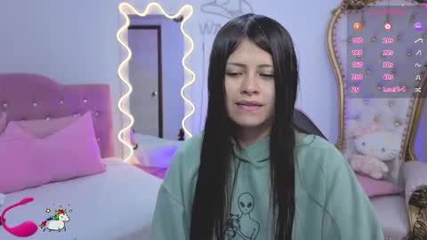 Kitty  online show from November 25, 2025, 11:43 am