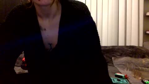 Kitty Sub online show from December 22, 2025, 2:41 am