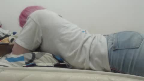 Snapshot of kittywhiteass chatting on December 4, 2024, 7:50 am kittywhiteass online show from December 4, 2024, 7:50 am