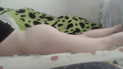 Snapshot of kittywhiteass chatting on February 6, 2025, 12:37 pm kittywhiteass online show from February 6, 2025, 12:37 pm