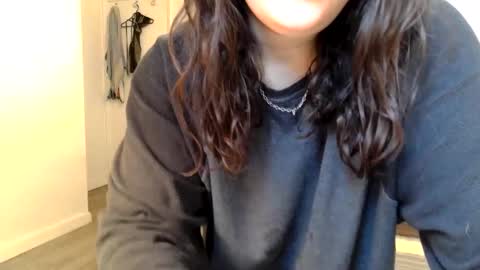 Snapshot of kittyymaze chatting on April 17, 2026, 12:30 pm Kittyymaze online show from April 17, 2026, 12:30 pm