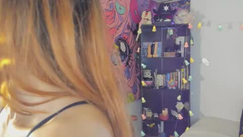 Snapshot of kittyzenn chatting on November 28, 2025, 5:15 pm Kitty Zen online show from November 28, 2025, 5:15 pm