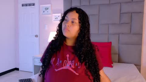 Kitty Hill online show from September 22, 2025, 4:47 am