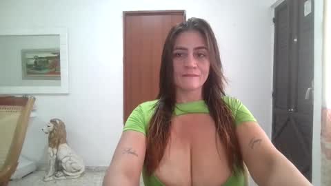 Snapshot of kitybigboobsx chatting on January 26, 2025, 2:30 pm kity boobsx online show from January 26, 2025, 2:30 pm