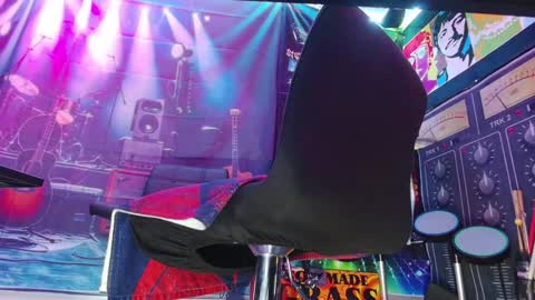 Snapshot of kiveuxmakeu chatting on December 25, 2024, 2:03 am kiveuxmakeu online show from December 25, 2024, 2:03 am