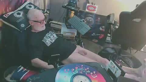 Snapshot of kiveuxmakeu chatting on September 22, 2025, 6:59 am kiveuxmakeu online show from September 22, 2025, 6:59 am