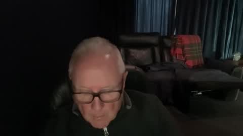 kiwi240759 online show from April 24, 2026, 2:14 am