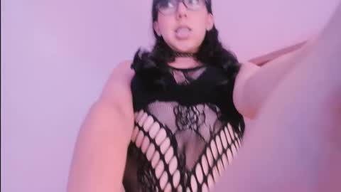 Little piece of fruit online show from May 13, 2026, 9:33 pm