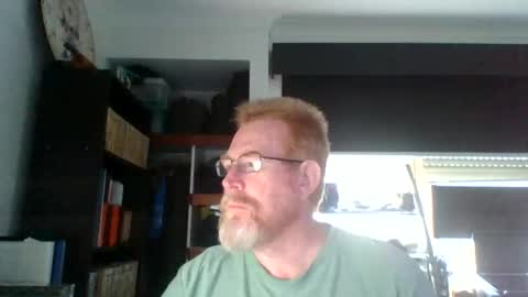 kiwi_boss61 online show from June 2, 2026, 6:37 am