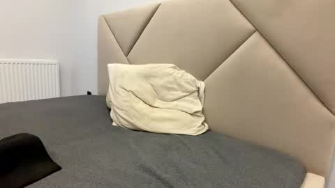 kiwigray online show from January 19, 2026, 2:21 pm