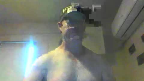 Snapshot of kiwiguy19773 chatting on December 8, 2024, 2:28 am kiwiguy19773 online show from December 8, 2024, 2:28 am