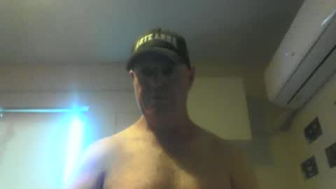 Snapshot of kiwiguy19773 chatting on January 17, 2025, 6:26 am kiwiguy19773 online show from January 17, 2025, 6:26 am