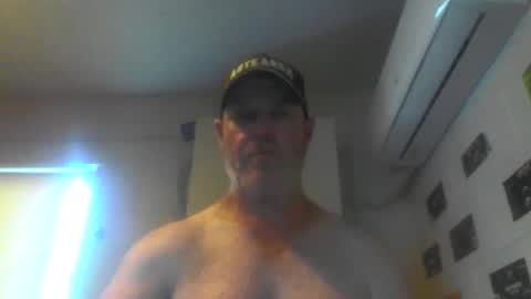 Snapshot of kiwiguy19773 chatting on March 2, 2025, 3:24 am kiwiguy19773 online show from March 2, 2025, 3:24 am