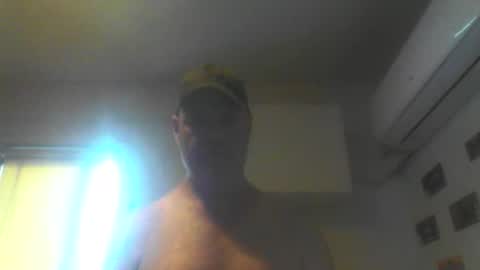 Snapshot of kiwiguy19773 chatting on December 14, 2025, 11:20 pm kiwiguy19773 online show from December 14, 2025, 11:20 pm
