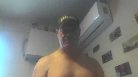 kiwiguy19773 online show from February 11, 2026, 11:21 pm