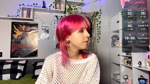 Luna online show from March 3, 2026, 7:53 pm