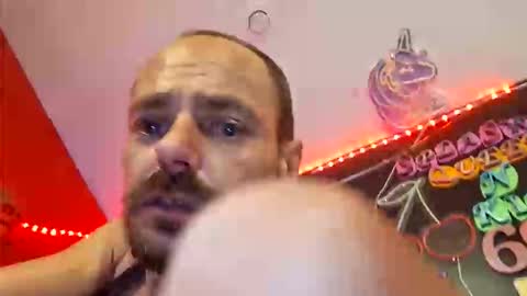 Snapshot of kjs_daddy123 chatting on April 14, 2026, 5:13 am Daddy His Splash Queen online show from April 14, 2026, 5:13 am